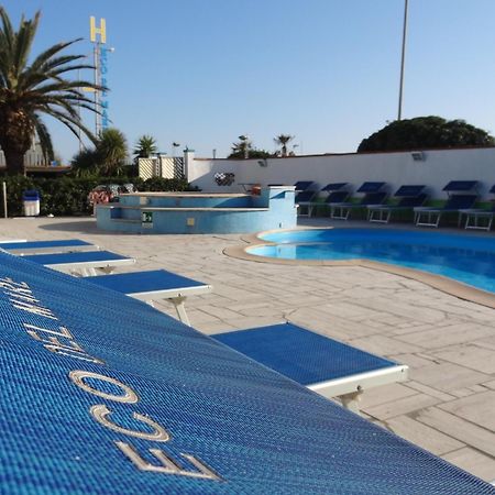 Hotel Eco Del Mare Marina di Massa Εξωτερικό φωτογραφία