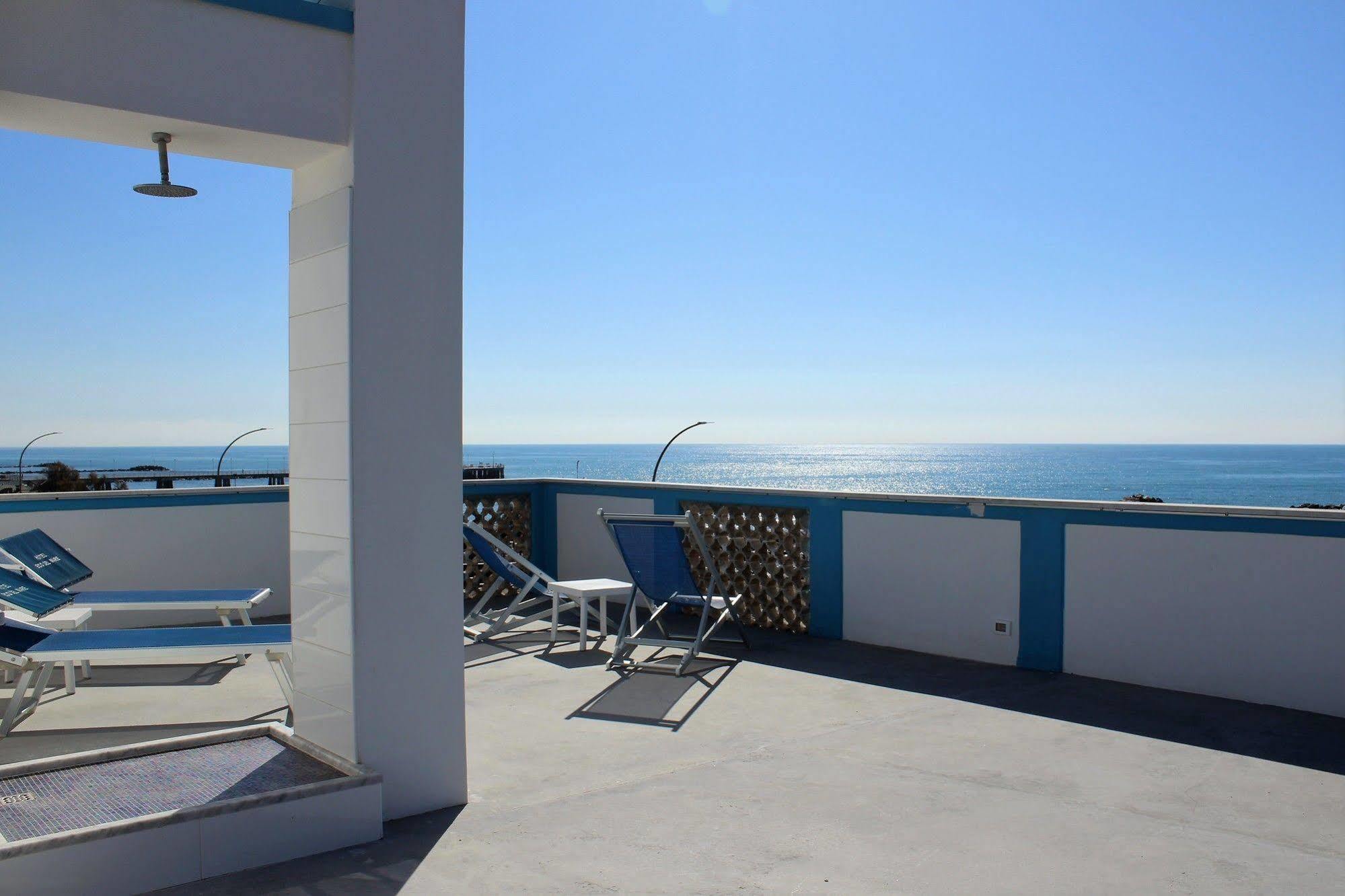 Hotel Eco Del Mare Marina di Massa Εξωτερικό φωτογραφία